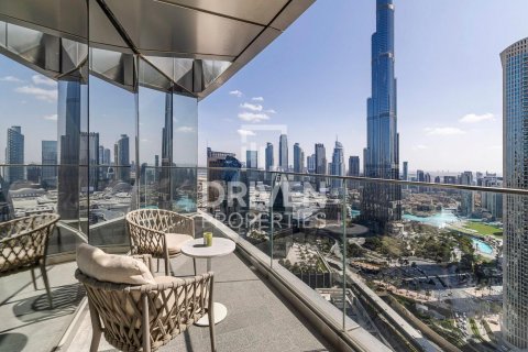 Apartment in Downtown Dubai (Downtown Burj Dubai), Dubai, UAE 3 bedrooms, 188 sq.m. № 504923 - photo 2
