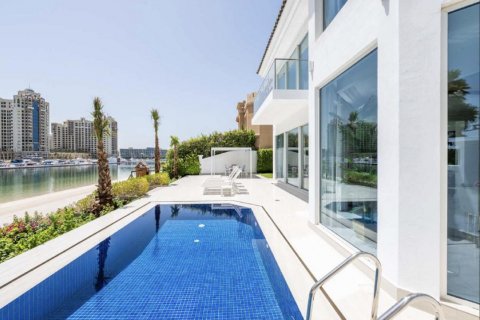 Vila u gradu Palm Jumeirah, Dubai, UAE 6 spavaće sobe, 612 m2 Br. 628575 - Slika 19