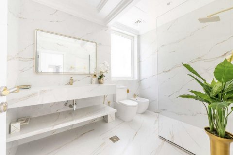 Vila u gradu Palm Jumeirah, Dubai, UAE 6 spavaće sobe, 612 m2 Br. 628575 - Slika 16