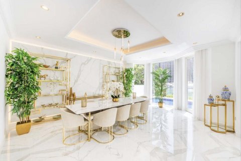 Vila u gradu Palm Jumeirah, Dubai, UAE 6 spavaće sobe, 612 m2 Br. 628575 - Slika 8
