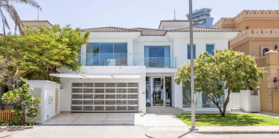 Vila u gradu Palm Jumeirah, Dubai, UAE 6 spavaće sobe, 612 m2 Br. 628575