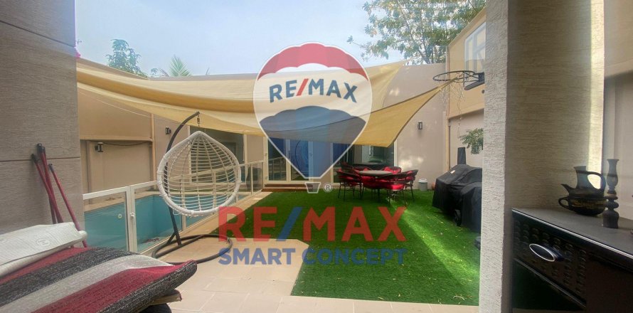 Villa in Al Reef, Abu Dhabi, UAE 5 bedrooms, 348.3 sq.m. № 580388