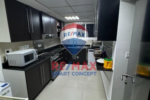 Villa in Al Reef, Abu Dhabi, UAE 5 bedrooms, 348.3 sq.m. № 580388 - photo 3