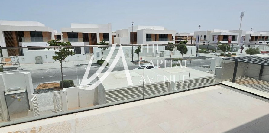 Villa em Saadiyat Island, Abu Dhabi, EAU 4 quartos, 555 m2 № 604683