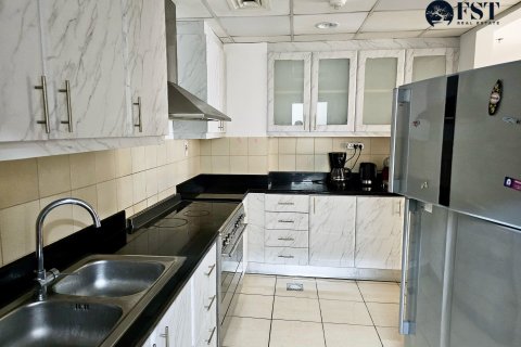 Apartmen di Jumeirah Beach Residence, Dubai, UAE 3 bilik tidur, 175 meter persegi № 576181 - foto 8