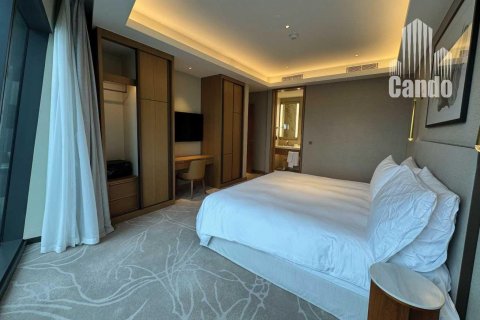 Apartment in Downtown Dubai (Downtown Burj Dubai), Dubai, UAE 3 bedrooms, 143.8 sq.m. № 580031 - photo 16