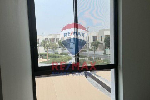 Maison de ville à louer à Yas Island, Abu Dhabi, EAU 2 chambres, 168.7 m2 № 580441 - photo 4