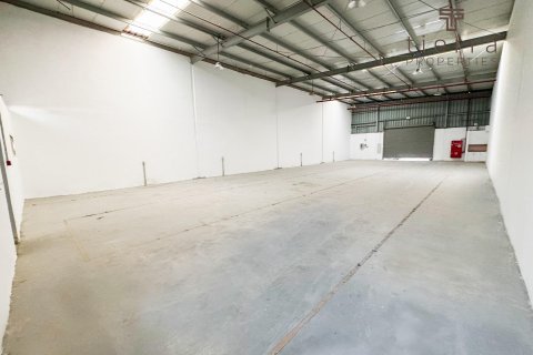 Magazinë në Al Quoz, Dubai, Emiratet e Bashkuara Arabe 329.8 m2. № 567191 - Foto 4