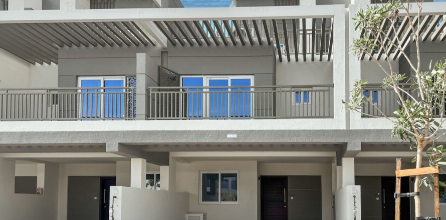 Rumah bandar di Dubai, UAE 3 bilik tidur, 112.2 meter persegi № 632783