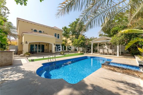 Villa para venda em Jumeirah Park, Dubai, EAU 4 quartos, 419 m2 № 625425 - foto 1