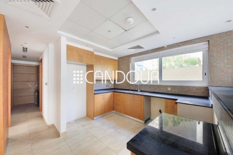 Villa in Jumeirah Park, Dubai, UAE 4 bedrooms, 539.9 sq.m. № 600489 - photo 4