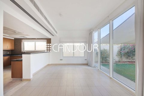 Villa in Jumeirah Park, Dubai, UAE 4 bedrooms, 539.9 sq.m. № 600489 - photo 5