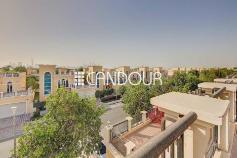 Villa in Jumeirah Park, Dubai, UAE 4 bedrooms, 539.9 sq.m. № 600489 - photo 23