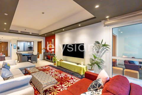 Appartamento in affitto a Palm Jumeirah, Dubai, EAU 2 camere da letto, 190 mq. № 600293 - foto 2