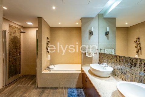 Appartamento in affitto a Palm Jumeirah, Dubai, EAU 2 camere da letto, 190 mq. № 600293 - foto 13