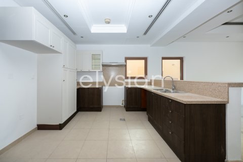 Vilë në Al Furjan, Dubai, Emiratet e Bashkuara Arabe 3 dhoma gjumi, 322 m2. № 600295 - Foto 7