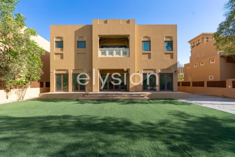 Vilë në Al Furjan, Dubai, Emiratet e Bashkuara Arabe 3 dhoma gjumi, 322 m2. № 600295 - Foto 1
