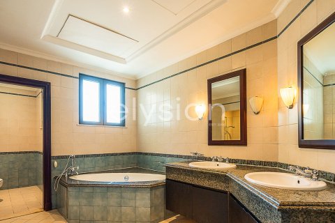 Vila di Palm Jumeirah, Dubai, UAE 4 bilik tidur, 689 meter persegi № 600294 - foto 22
