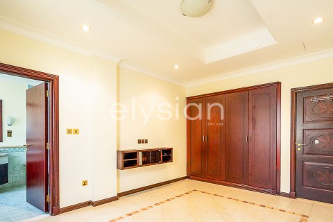 Vila di Palm Jumeirah, Dubai, UAE 4 bilik tidur, 689 meter persegi № 600294 - foto 14