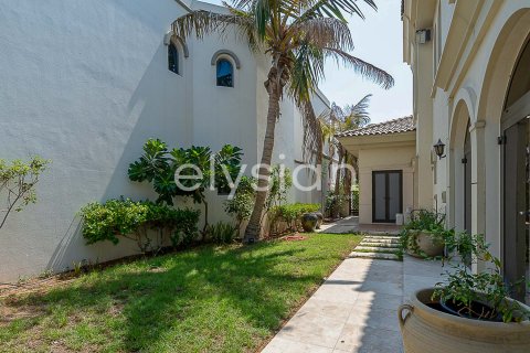 Vila di Palm Jumeirah, Dubai, UAE 4 bilik tidur, 689 meter persegi № 600294 - foto 17