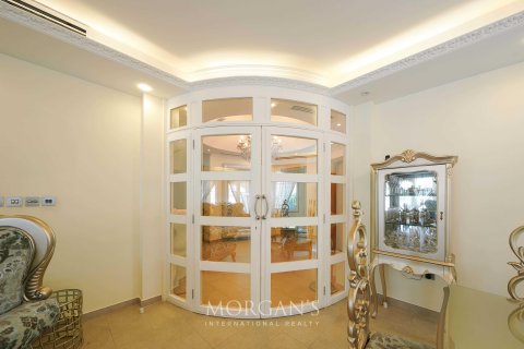 Villa in Jumeirah Park, Dubai, UAE 5 bedrooms, 871.5 sq.m. № 591016 - photo 34