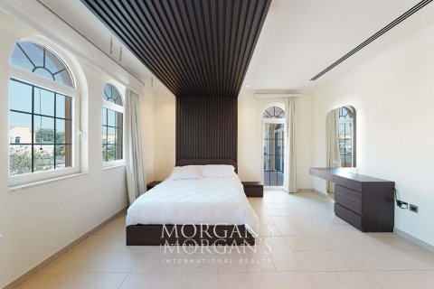 Villa in Jumeirah Park, Dubai, UAE 5 bedrooms, 871.5 sq.m. № 591016 - photo 12
