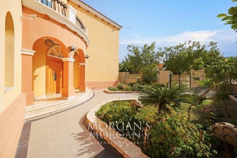 Villa in Jumeirah Park, Dubai, UAE 5 bedrooms, 871.5 sq.m. № 591016 - photo 24