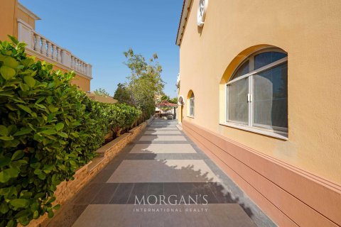 Villa in Jumeirah Park, Dubai, UAE 5 bedrooms, 871.5 sq.m. № 591016 - photo 49