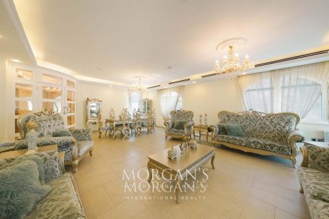 Villa in Jumeirah Park, Dubai, UAE 5 bedrooms, 871.5 sq.m. № 591016 - photo 6