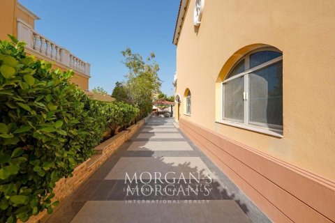 Villa in Jumeirah Park, Dubai, UAE 5 bedrooms, 871.5 sq.m. № 591016 - photo 22