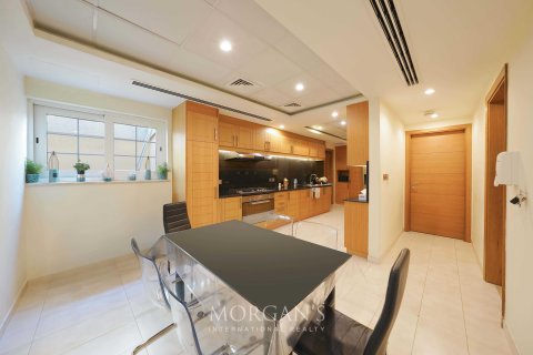 Villa in Jumeirah Park, Dubai, UAE 5 bedrooms, 871.5 sq.m. № 591016 - photo 33