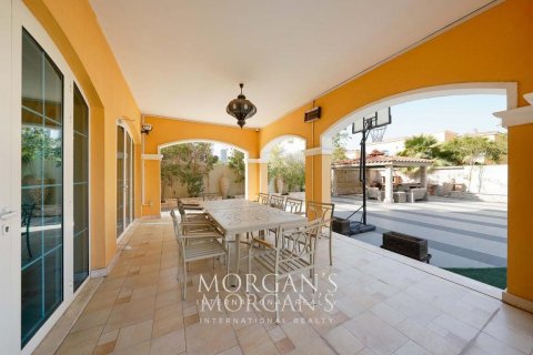 Villa in Jumeirah Park, Dubai, UAE 5 bedrooms, 871.5 sq.m. № 591016 - photo 18