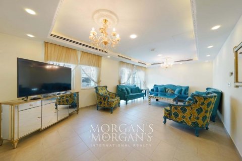 Villa in Jumeirah Park, Dubai, UAE 5 bedrooms, 871.5 sq.m. № 591016 - photo 5