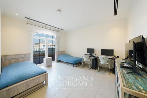 Villa in Jumeirah Park, Dubai, UAE 5 bedrooms, 871.5 sq.m. № 591016 - photo 13