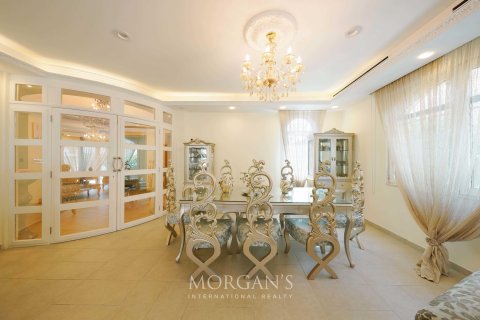 Villa in Jumeirah Park, Dubai, UAE 5 bedrooms, 871.5 sq.m. № 591016 - photo 27