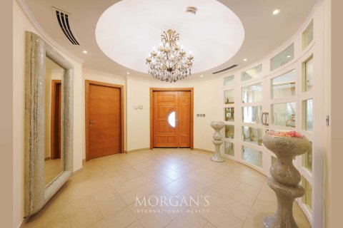 Villa in Jumeirah Park, Dubai, UAE 5 bedrooms, 871.5 sq.m. № 591016 - photo 35