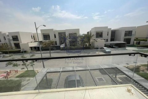 Vilë në DAMAC Hills (Akoya by DAMAC), Dubai, Emiratet e Bashkuara Arabe 5 dhoma gjumi, 468.5 m2. № 555330 - Foto 13