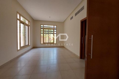 Vila v Al Raha Golf Gardens, Abu Dhabi, SAE 4 ložnice, 370 m² Č.: 555522 - fotografie 23