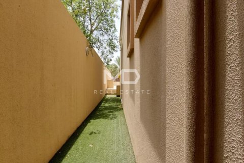 Vila v Al Raha Golf Gardens, Abu Dhabi, SAE 4 ložnice, 370 m² Č.: 555522 - fotografie 20