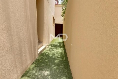 Vila v Al Raha Golf Gardens, Abu Dhabi, SAE 4 ložnice, 370 m² Č.: 555522 - fotografie 31