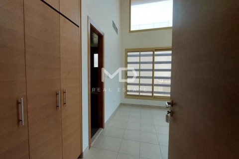 Vila v Al Raha Golf Gardens, Abu Dhabi, SAE 4 ložnice, 370 m² Č.: 555522 - fotografie 14