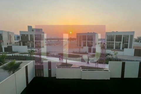 Vila v Abu Dhabi, SAE 4 ložnice, 876.1 m² Č.: 569212 - fotografie 8