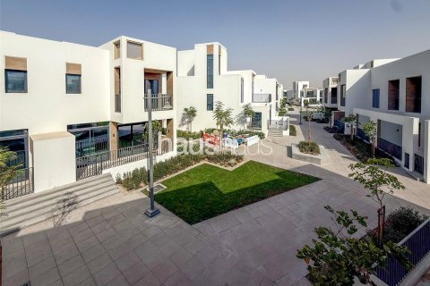 Villa sa Arabian Ranches 3, Dubai, UAE 3 silid-tulugan, 202 sq.m. № 627018 - larawan 2