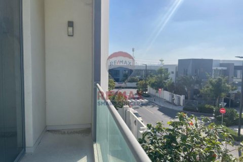 Shtëpi në qytet në Dubai, Emiratet e Bashkuara Arabe 4 dhoma gjumi, 328.5 m2. № 590762 - Foto 28