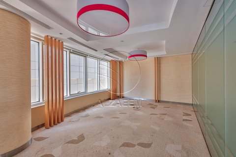 Pronë komerciale në Al Nahyan Camp, Abu Dhabi, Emiratet e Bashkuara Arabe 616 m2. № 615223 - Foto 19