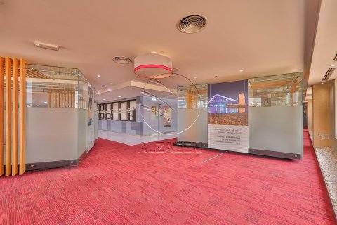 Pronë komerciale në Al Nahyan Camp, Abu Dhabi, Emiratet e Bashkuara Arabe 616 m2. № 615223 - Foto 11