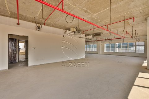 Pronë komerciale në Al Nahyan Camp, Abu Dhabi, Emiratet e Bashkuara Arabe 661 m2. № 615224 - Foto 5