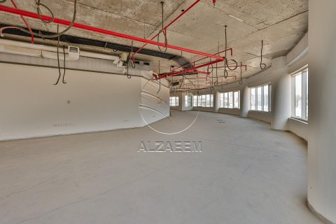 Pronë komerciale në Al Nahyan Camp, Abu Dhabi, Emiratet e Bashkuara Arabe 661 m2. № 615224 - Foto 7