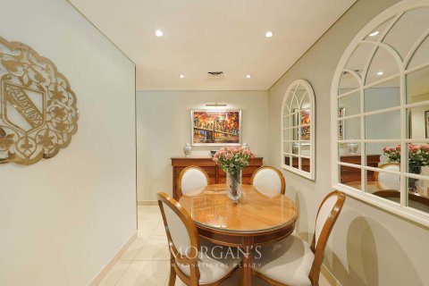 Apartment in Downtown Dubai (Downtown Burj Dubai), Dubai, UAE 1 bedroom, 120.5 sq.m. № 591066 - photo 28