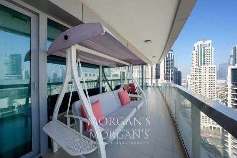 Apartment in Downtown Dubai (Downtown Burj Dubai), Dubai, UAE 1 bedroom, 120.5 sq.m. № 591066 - photo 18